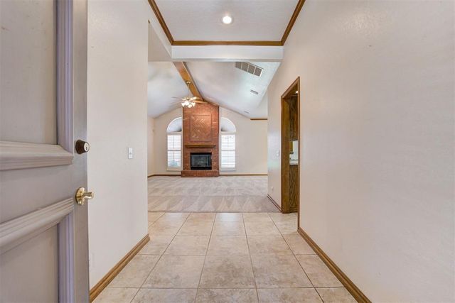 18401 Chestnut Oak Drive, Edmond, OK 73012