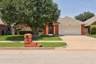18401 Chestnut Oak Drive, Edmond, OK 73012