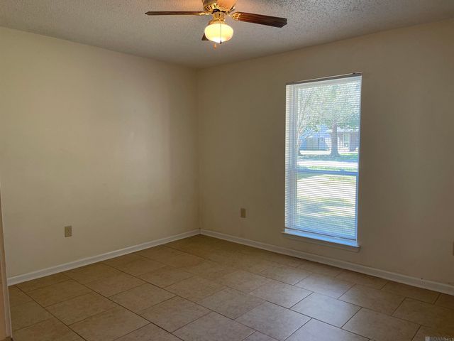 18406 Jefferson Hwy, Baton Rouge, LA 70817