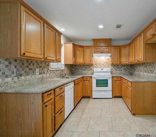 18406 Jefferson Hwy, Baton Rouge, LA 70817