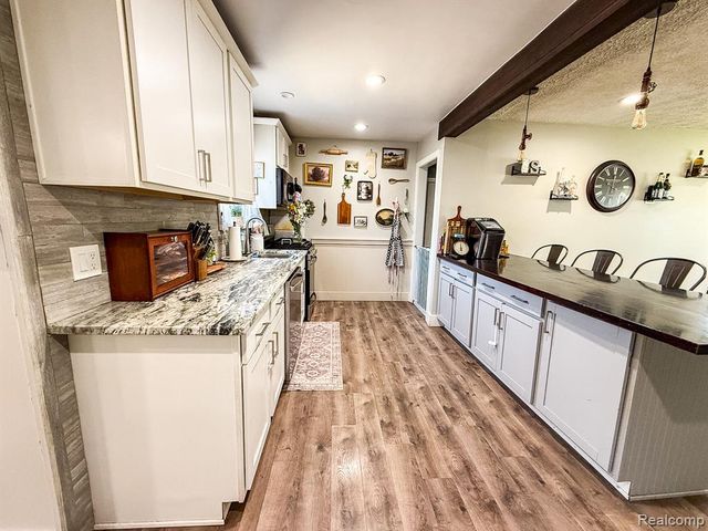 30723 Flanders Avenue, Warren, MI 48088