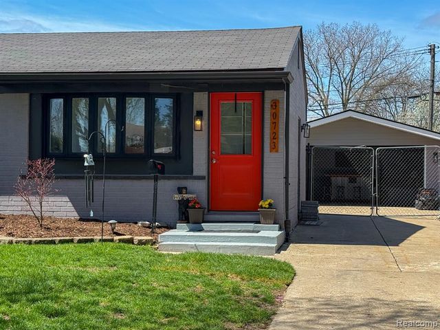 30723 Flanders Avenue, Warren, MI 48088