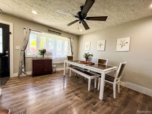 30723 Flanders Avenue, Warren, MI 48088