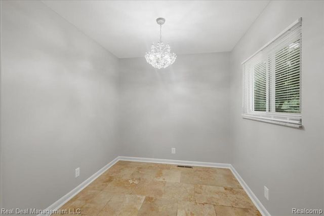 6380 Elmwood Drive, Waterford, MI 48329