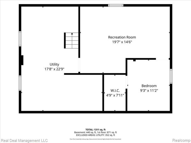 6380 Elmwood Drive, Waterford, MI 48329