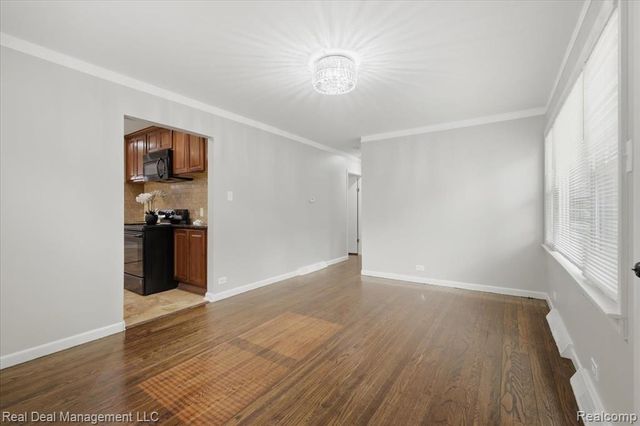 6380 Elmwood Drive, Waterford, MI 48329