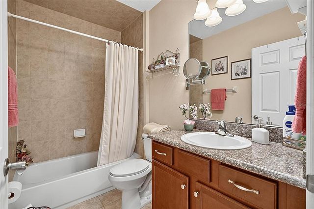 2 LYTTON LANE, Palm Coast, FL 32137