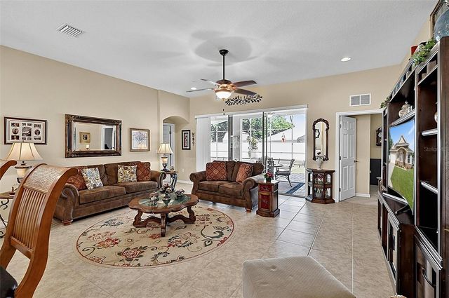 2 LYTTON LANE, Palm Coast, FL 32137