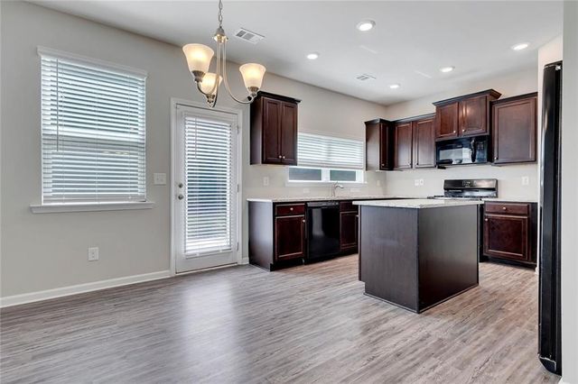100 Valley Brook Way, Dallas, GA 30132