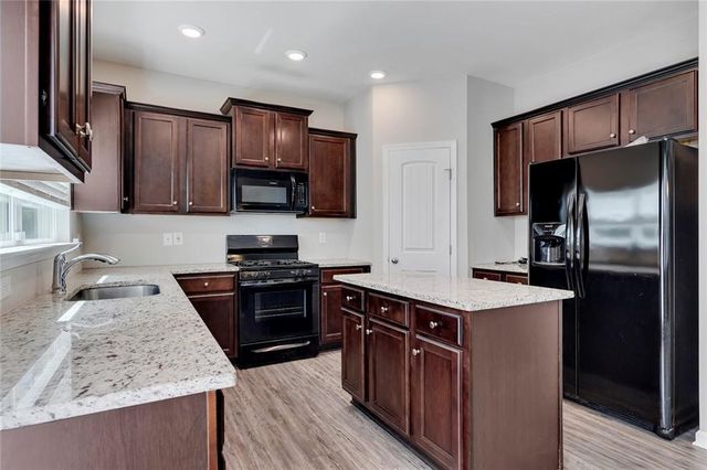 100 Valley Brook Way, Dallas, GA 30132