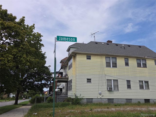 9372 Jameson Street, Detroit, MI 48214