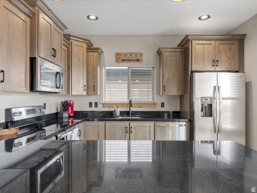 Image 20 of property listing at 841 N TRAPPER CIR, Garden City, UT 84028