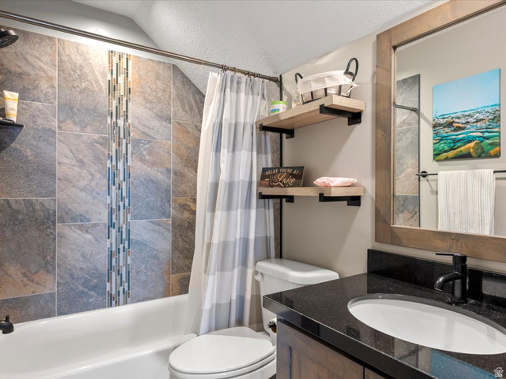 Image 28 of property listing at 841 N TRAPPER CIR, Garden City, UT 84028