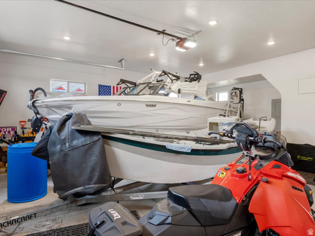 Image 31 of property listing at 841 N TRAPPER CIR, Garden City, UT 84028