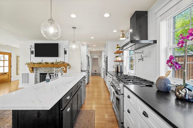 435 Allison Drive, Dallas, TX 75208
