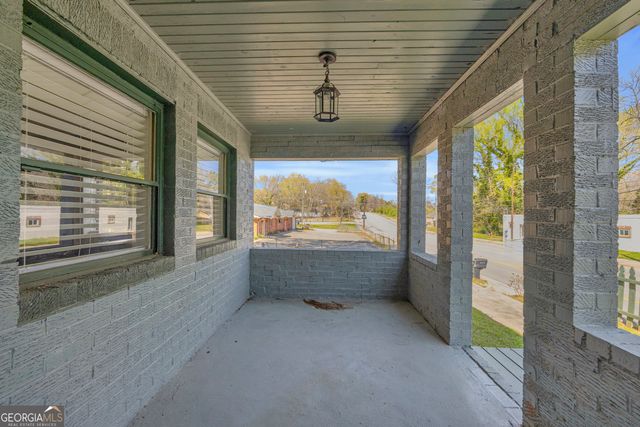 288 S Broad Street, Toccoa, GA 30577