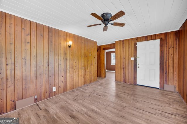 288 S Broad Street, Toccoa, GA 30577