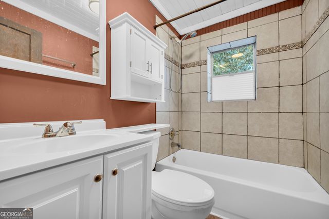 288 S Broad Street, Toccoa, GA 30577