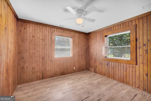 288 S Broad Street, Toccoa, GA 30577