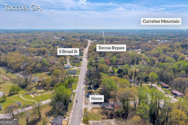 288 S Broad Street, Toccoa, GA 30577