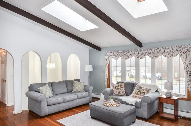 39 Cypress Ave, Shrewsbury, MA 01545