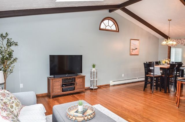 39 Cypress Ave, Shrewsbury, MA 01545