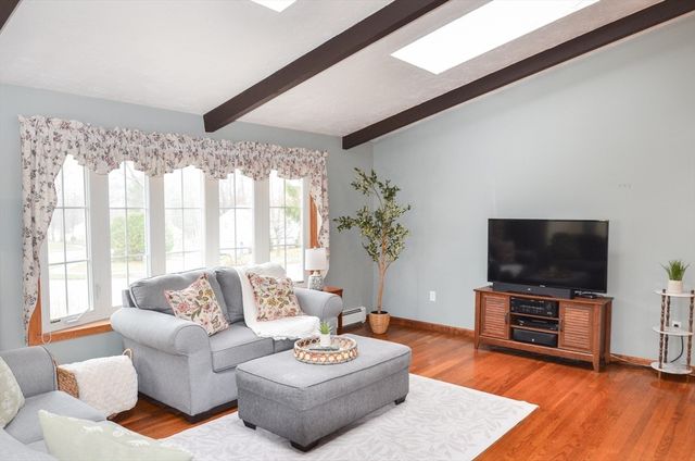 39 Cypress Ave, Shrewsbury, MA 01545