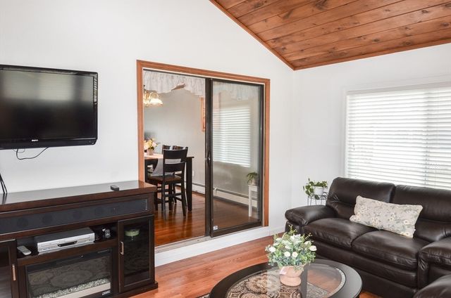 39 Cypress Ave, Shrewsbury, MA 01545