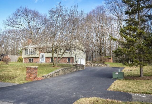 39 Cypress Ave, Shrewsbury, MA 01545