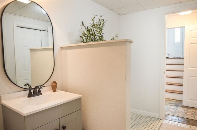 39 Cypress Ave, Shrewsbury, MA 01545