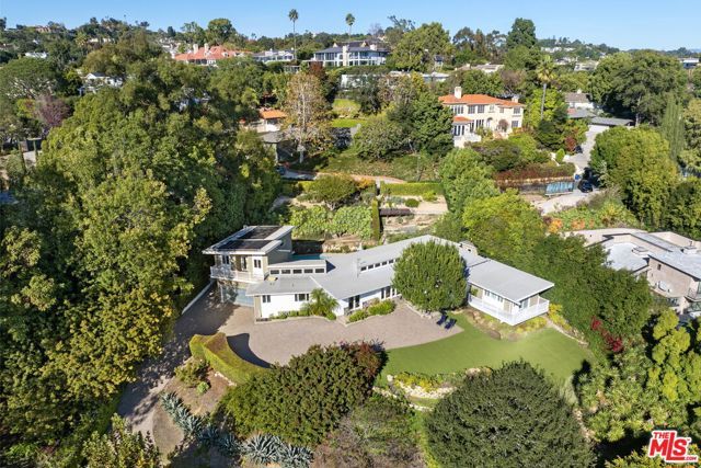 11215 W Sunset Boulevard, Los Angeles, CA 90049