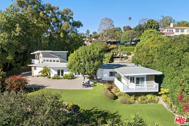 11215 W Sunset Boulevard, Los Angeles, CA 90049