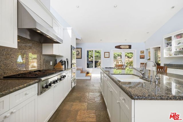 11215 W Sunset Boulevard, Los Angeles, CA 90049