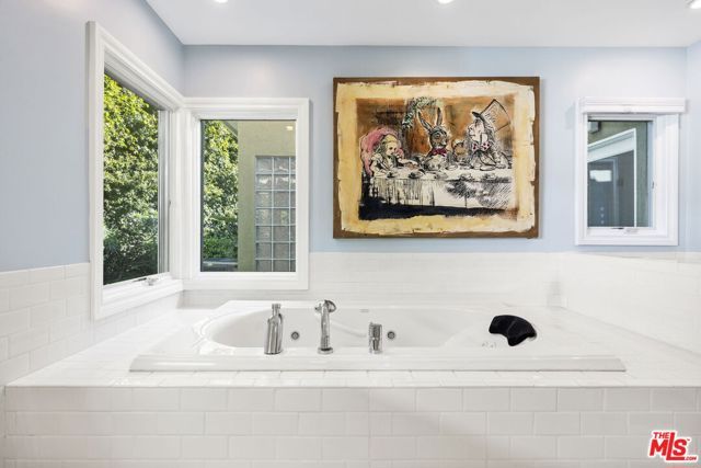 11215 W Sunset Boulevard, Los Angeles, CA 90049