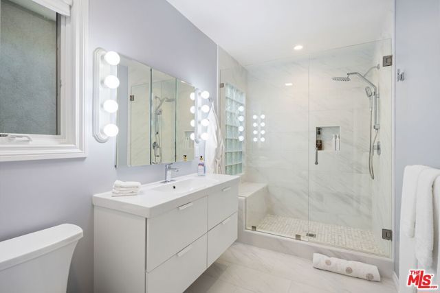 11215 W Sunset Boulevard, Los Angeles, CA 90049