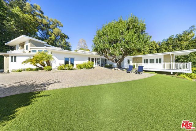 11215 W Sunset Boulevard, Los Angeles, CA 90049