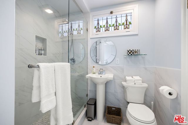 11215 W Sunset Boulevard, Los Angeles, CA 90049