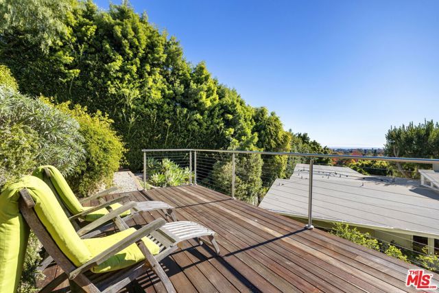 11215 W Sunset Boulevard, Los Angeles, CA 90049