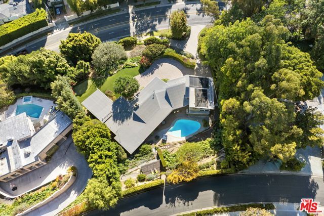 11215 W Sunset Boulevard, Los Angeles, CA 90049
