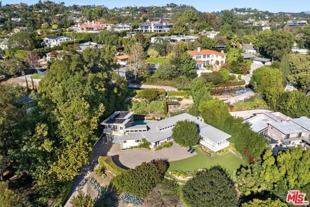 11215 W Sunset Boulevard, Los Angeles, CA 90049