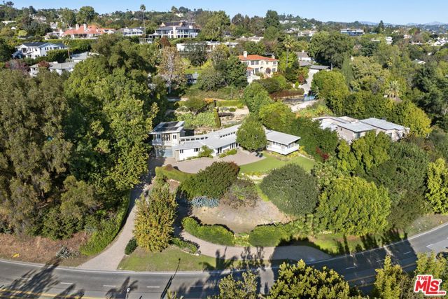 11215 W Sunset Boulevard, Los Angeles, CA 90049
