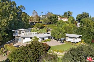 11215 W Sunset Boulevard, Los Angeles, CA 90049