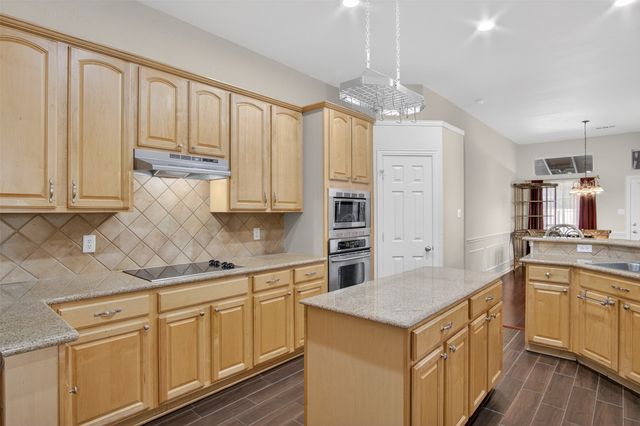 1410 Oxbow Drive, Cedar Hill, TX 75104