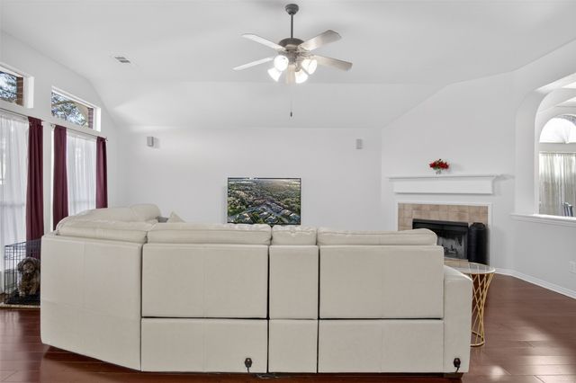 1410 Oxbow Drive, Cedar Hill, TX 75104