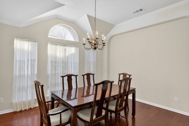 1410 Oxbow Drive, Cedar Hill, TX 75104