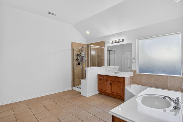 1410 Oxbow Drive, Cedar Hill, TX 75104