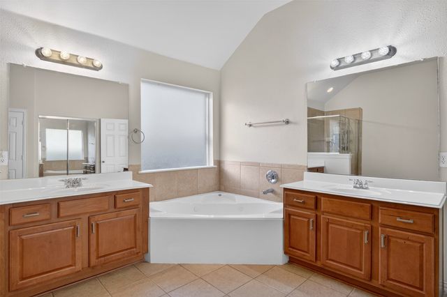 1410 Oxbow Drive, Cedar Hill, TX 75104