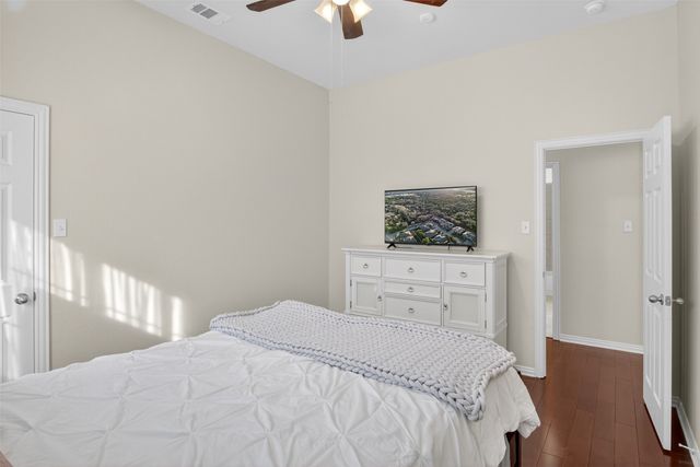 1410 Oxbow Drive, Cedar Hill, TX 75104