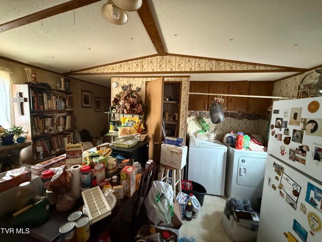 1497 Powder Branch Road, Johnson City, TN 37601