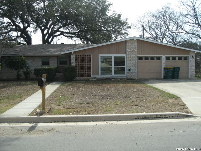 222 E Langley, Universal City, TX 78148